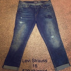 Levi Strauss size 18